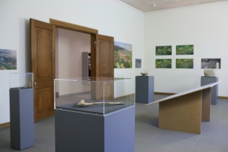 Moderne Ausstellungen in historischen Räumen.