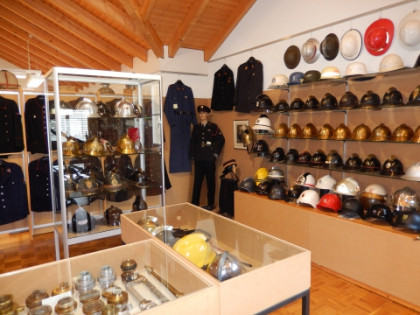 Helme, Uniformen und viele weitere Objekte
