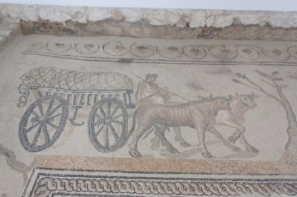 Mosaïque n° 6 (du cortège rustique) : le chariot
