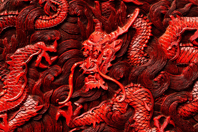 Rot – Meisterwerke der chinesischen Lackkunst